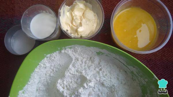 Recette de Roscón de Reyes sans gluten - Étape 3