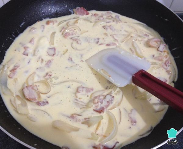 Recette de Macaroni carbonara à l'oignon - Étape 5