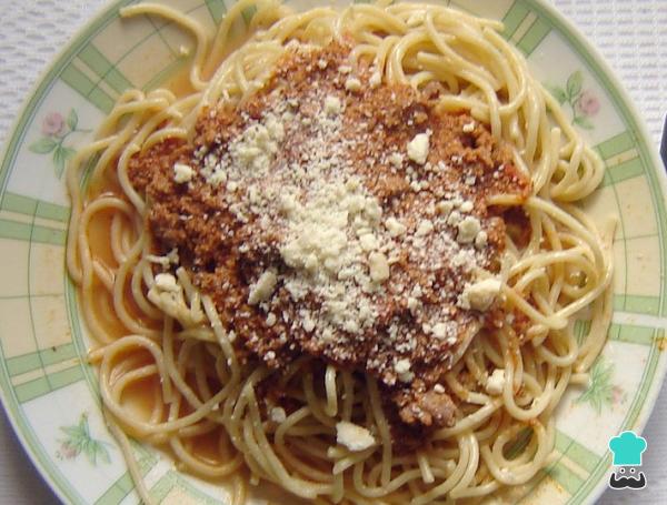 Recette facile de spaghettis à la bolognaise – Étape 7
