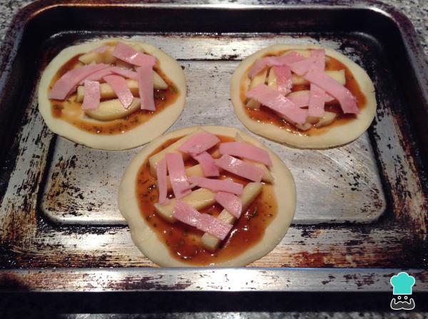 Recette de mini pizza au fromage et au jambon - Étape 4