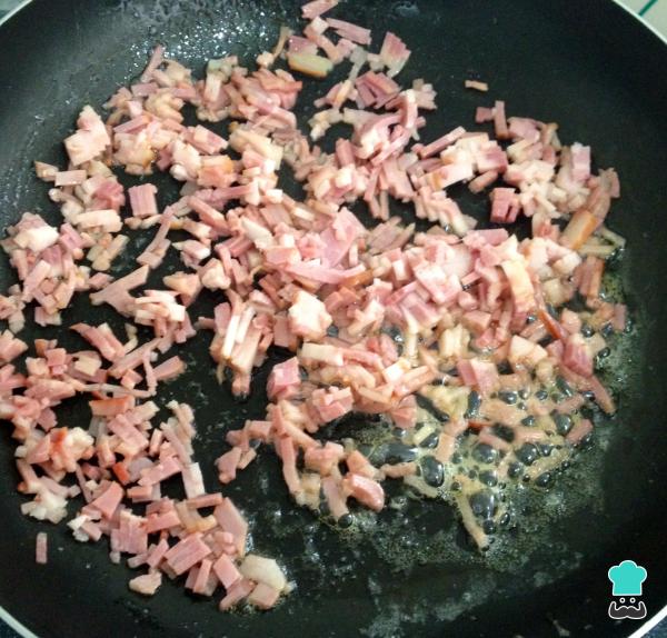 Recette des Spaghetti carbonara à la crème - Étape 3