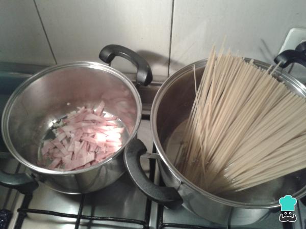 Recette Spaghetti carbonara à la crème - Étape 3