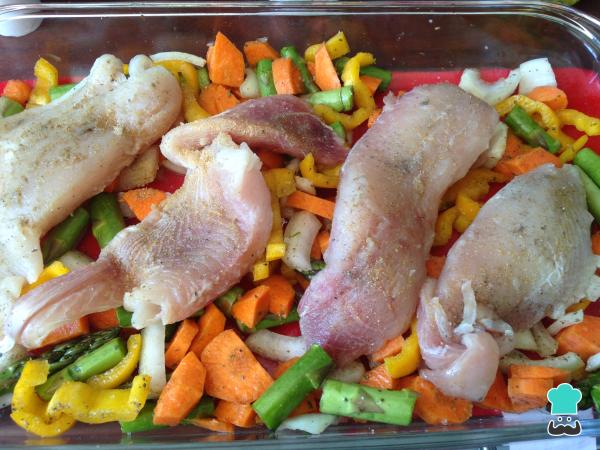 Recette de Reineta au four avec légumes - Étape 2