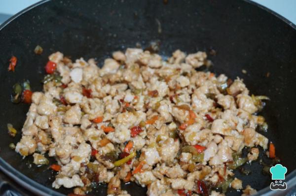 Recette de Samoussas au poulet et au curry – Étape 2