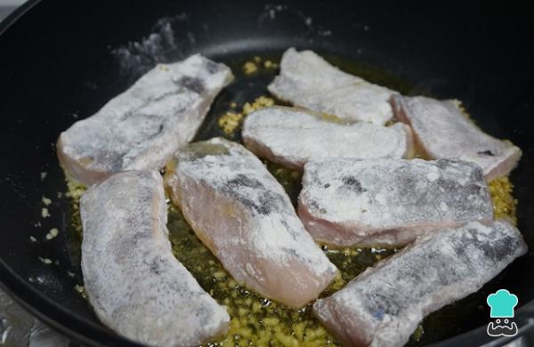 Recette de Merlu Basque - Étape 3