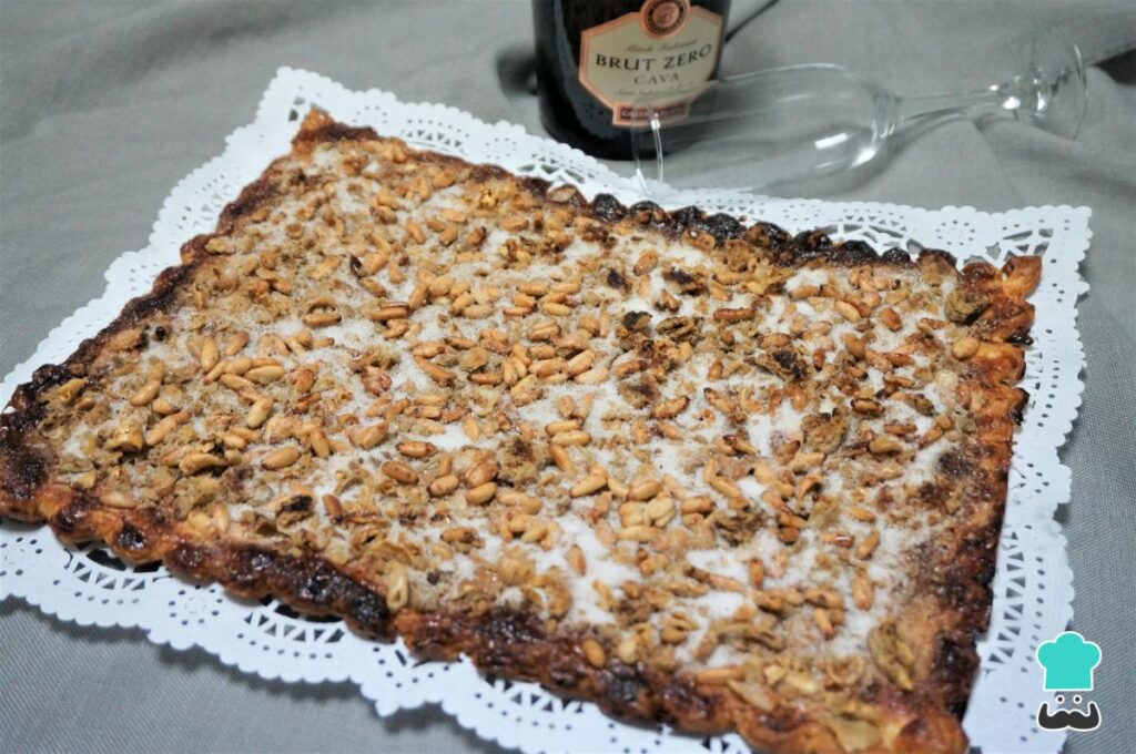 Recette de Coca de llardons (chicharrones)