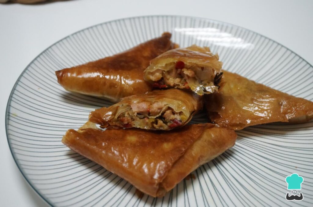 Recette de samosas au poulet et au curry