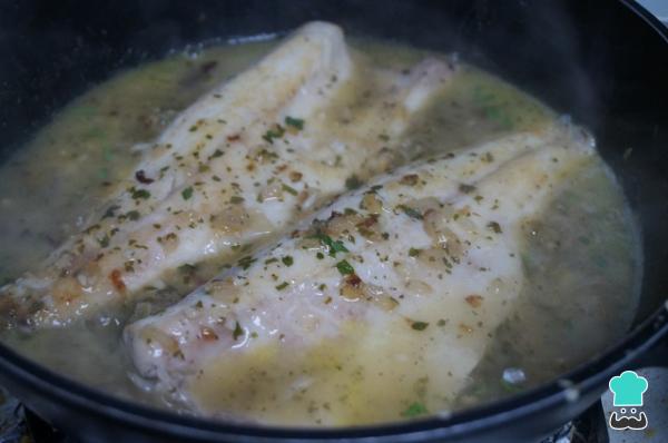 Recette de bar en sauce facile et rapide - Étape 5