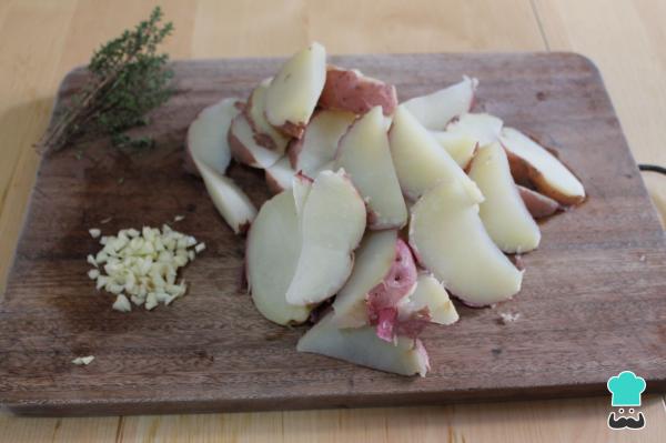 Recette de pommes de terre rustiques - Étape 2