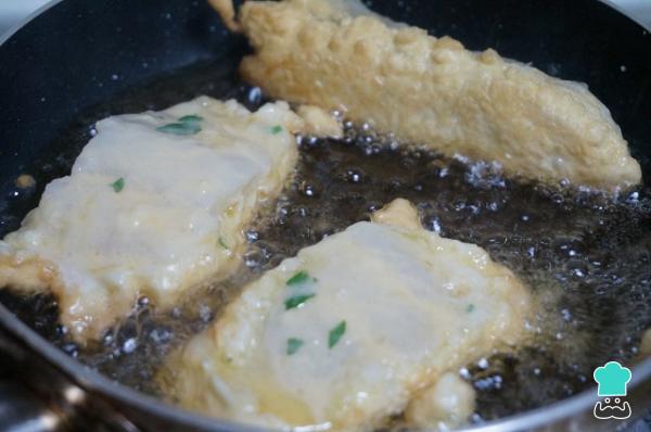 Recette de Morue panée à l'ail et au persil - Étape 5