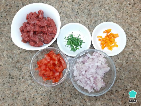 Recette de Lomo Saltado Tequeños - Étape 1