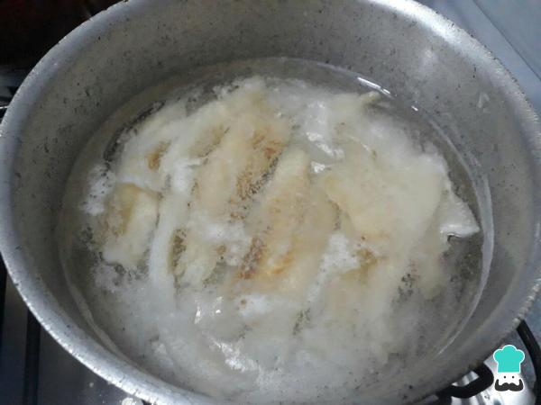 Recette de beignets de cabillaud et pommes de terre sans farine - Étape 2