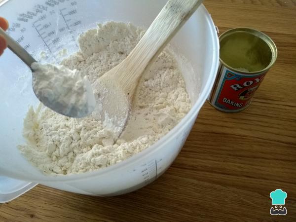 Recette de pain à la levure royale ou chimique - Étape 2
