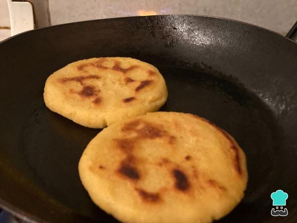 Recette d'arepas végétariennes - Étape 5