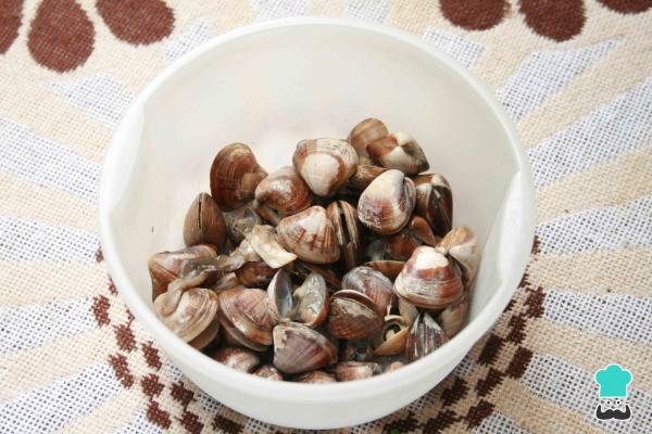 Recette d'aiguillat aux fruits de mer - Étape 1