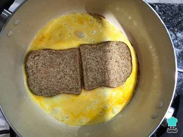 Recette de sandwich aux œufs et au fromage - Étape 3
