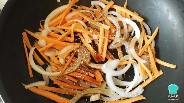 Recette de Rouleaux de Printemps avec Tortilla de Farine - Étape 2