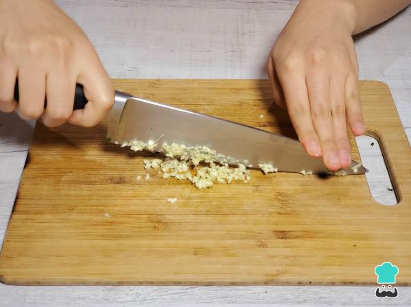 Recette de Nouilles au beurre et à l'ail - Étape 3