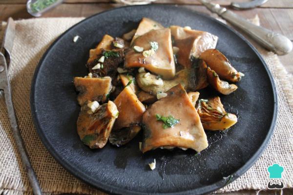 Recette Chanterelles à l'ail - Étape 5