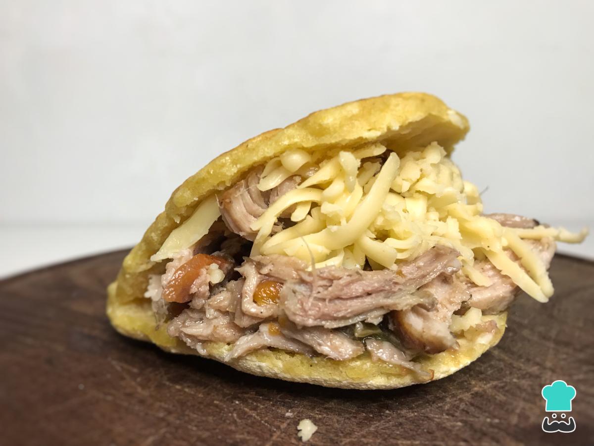 Recette d'Arepa pelúa