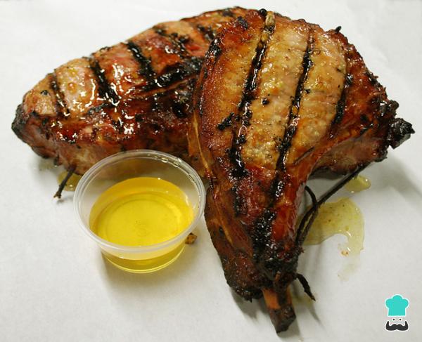 Recette de Côtelettes à la sauce à l'ananas