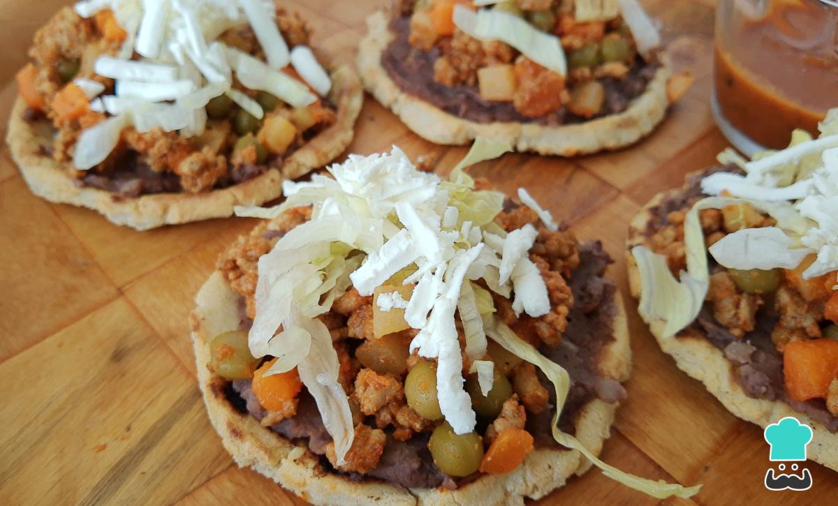 Recette de Picadillo Sopes