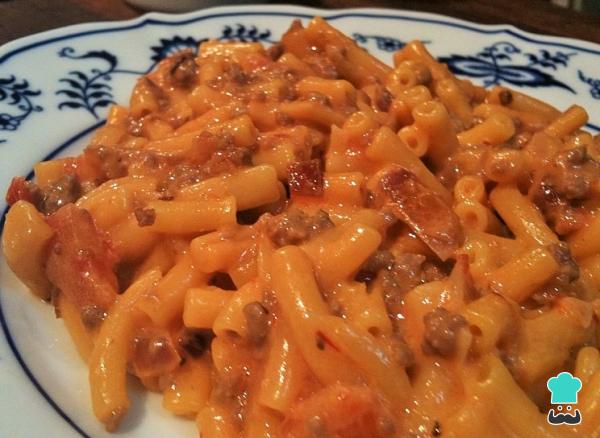 Recette de pâtes à la viande hachée et à la crème