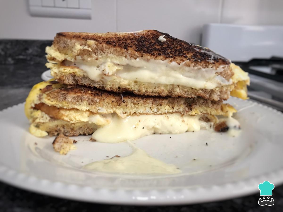 Recette de sandwich aux œufs et au fromage