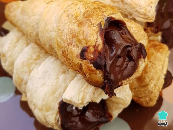 Recette des Éclairs Feuilletés Fourrés au Chocolat - Étape 4