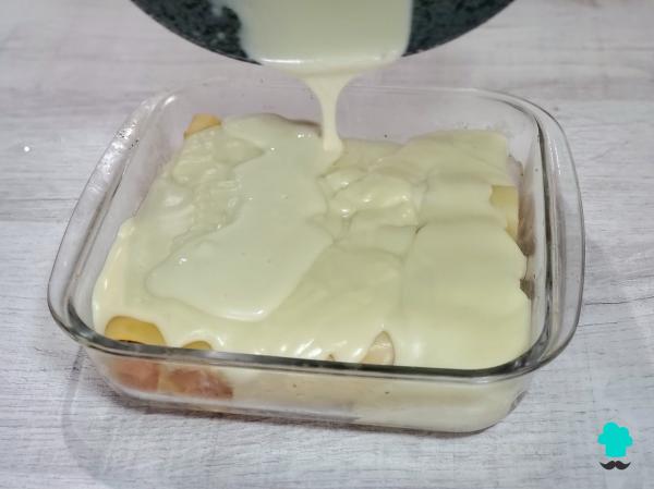 Recette de Cannellonis au thon et aux œufs avec béchamel : la version maison la plus crémeuse et la plus simple - Étape 11