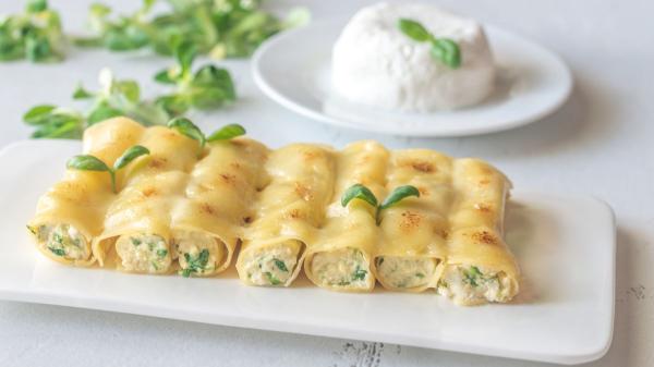 Cannellonis froids d'été : du thon et œuf au saumon et avocat, les meilleures recettes pour vaincre la chaleur - Cannellonis au poulet, pommes et yaourt : légers et juteux