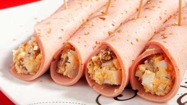 Cannellonis froids d'été : du thon et œuf au saumon et avocat, les meilleures recettes pour vaincre la chaleur - Comment servir les cannellonis froids pour qu'ils soient parfaits