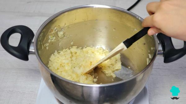 Recette de lasagnes aux courgettes et viande hachée : la version allégée du classique italien tout aussi juteux - Étape 2