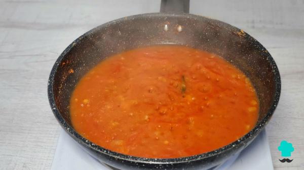 Recette de pâtes Amatriciana : l'astuce pour obtenir une guanciale croustillante et une sauce spectaculaire - Étape 4