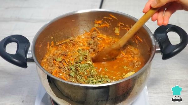 Recette de soupe aux lasagnes crémeuse et délicieuse que vous aurez envie de répéter : la version virale qui réinvente le classique italien - Étape 4
