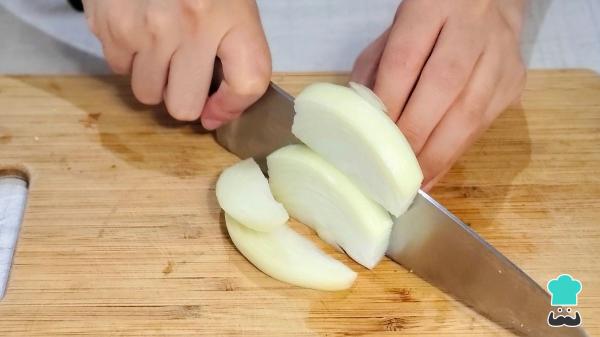 Recette de nouilles aux légumes et poulet : le sauté asiatique le plus simple, le plus savoureux et le plus coloré - Étape 4