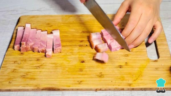 Recette des Gnocchi carbonara, le plat italien qui s'avère toujours bon - Étape 1