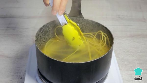 Recette crémeuse à la carbonara à la pistache qui donnera envie à tout le monde d'en avoir plus - Étape 5
