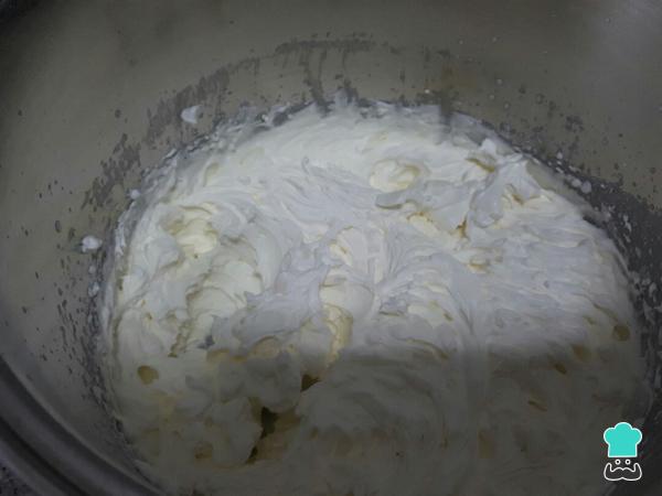 Recette Bras de Gitane à la crème et aux fruits - Étape 10