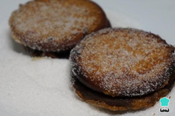Recette de Biscuits Frits Farcis au Chocolat - Étape 9
