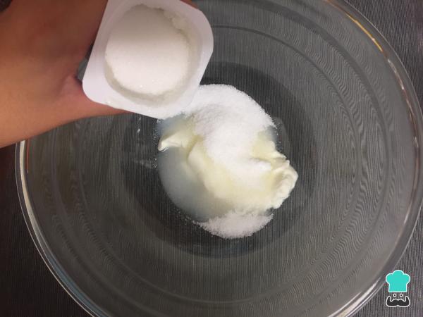 Recette de Gâteau au Citron et au Yaourt - Étape 1