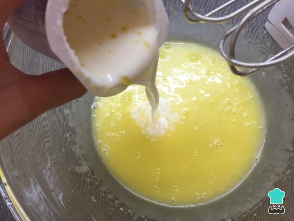 Recette de Gâteau au Citron et au Yaourt - Étape 3