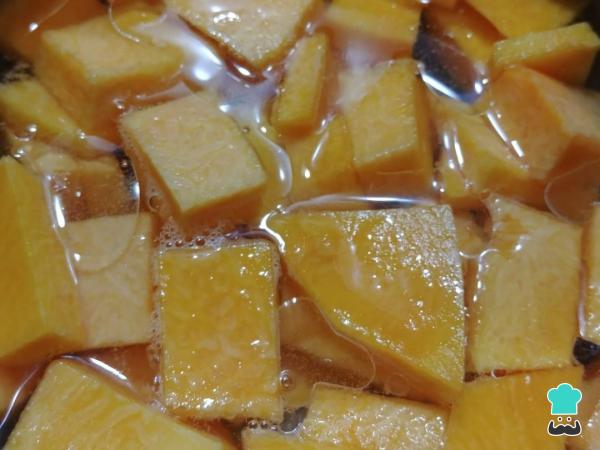 Recette de gâteau moelleux à la citrouille – Étape 1