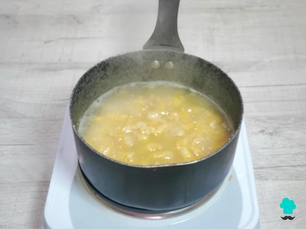 Recette de Salade de Pâtes au Poulet et Œuf : un plat facile et parfait pour les journées chaudes - Étape 5
