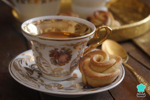 Recette de biscuits au beurre en forme de rose – Étape 11