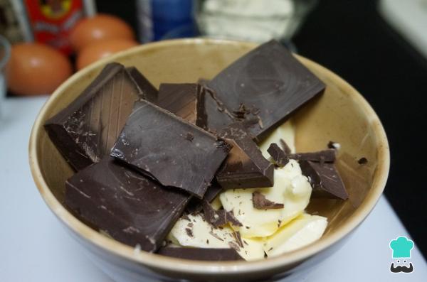 Recette de gâteau au chocolat au micro-ondes - Étape 1