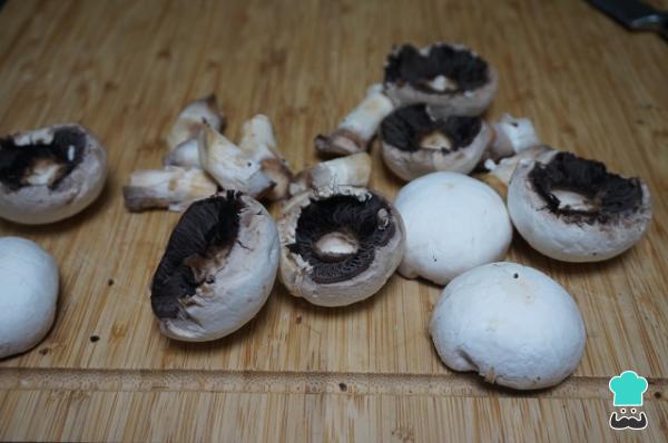 Recette de champignons farcis au thon - Étape 2