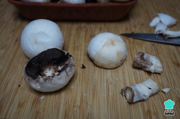 Recette de champignons farcis aux crevettes - Étape 1