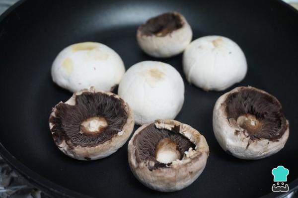 Recette de champignons farcis aux crevettes - Étape 3