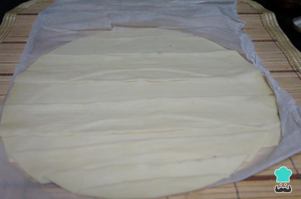 Recette de Rouleaux de Pâte Feuilletée aux Noix et au Miel - Étape 2